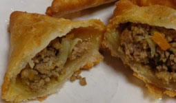 Beef and Vegetable samosa (A pair)
